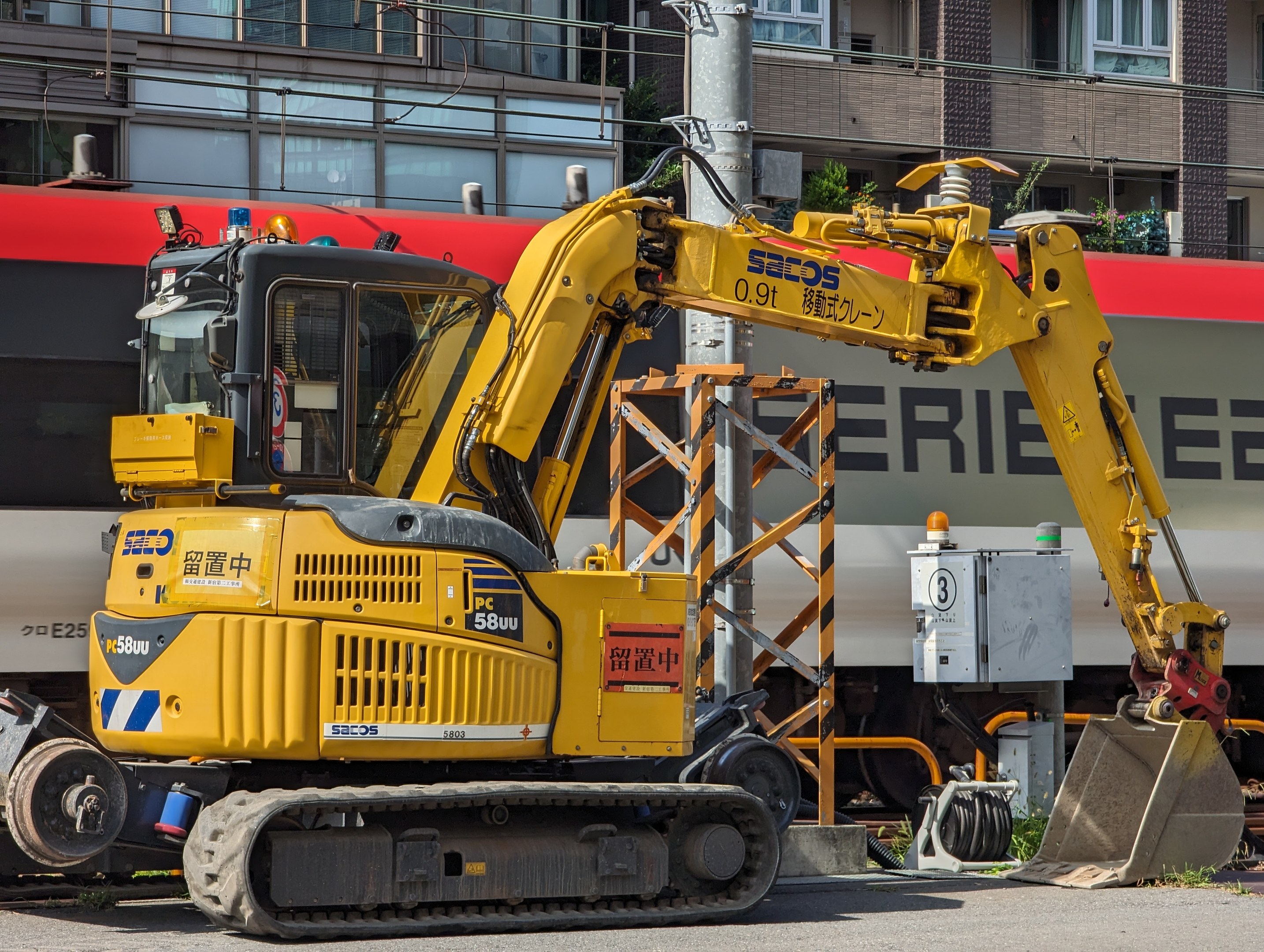 HZA-BI: Mini-Bagger ohne Zollpapiere/Bielefelder Zoll entdeckt Schmuggeldelikt auf der A2 bei Hamm