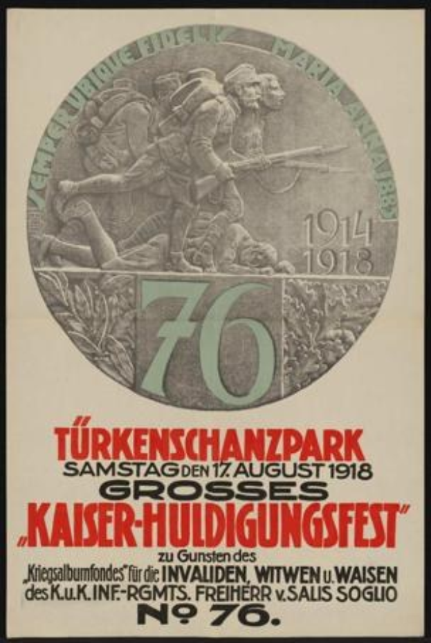 Plakat zum 70-jährigen Jubiläum des Kaiser-Huldigungsfestes in Berlin, Deutschland, mit einer Gruppe von Menschen in der Mitte, umgeben von Text und Zahlen, in einem klassischen Photo-Rahmen.
