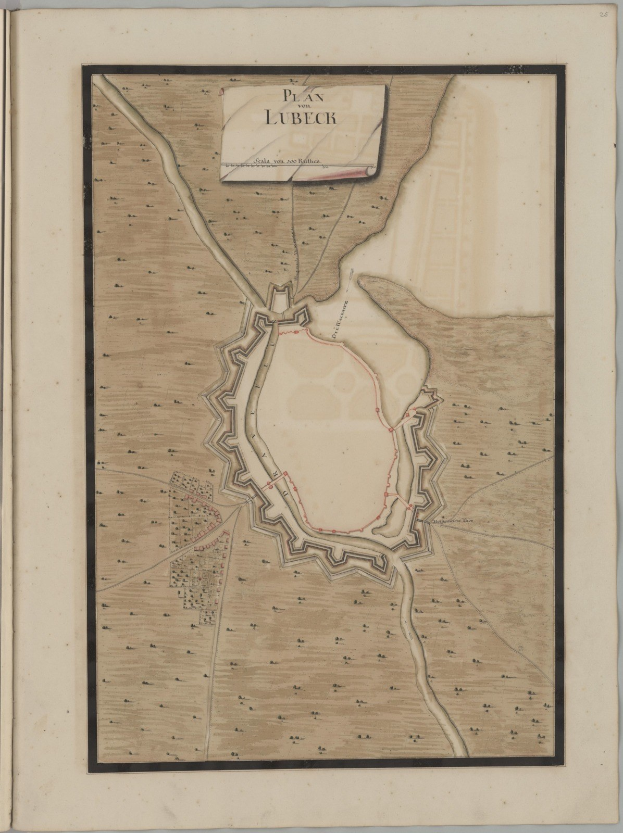 Ein abgenutztes Buch mit einer detaillierten historischen Karte von Lübeck, Deutschland, mit beschrifteten Straßen, Gebäuden und Sehenswürdigkeiten, begleitet von Texten über die Bevölkerung, Geschichte und Kultur der Stadt.