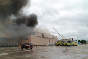 Brand in Paderborn: Materialauslauf bei einer Logistikfirma