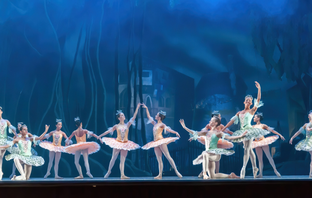 "Theater of Estrada Song" des Zentrums für Ästhetische Erziehung von Kindern des Nizhny-Novgorod-Gebiets wird vor der Vorstellung des "Nussknackers" im Nizhny-Novgorod-TYUZ am 1. Juni auftreten